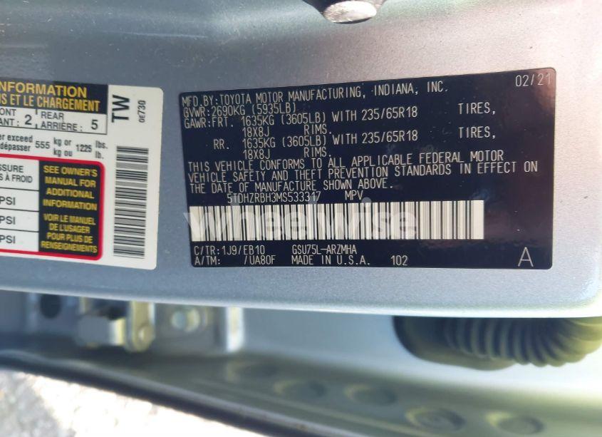 Photo 9 of 2021 Toyota Highlander XLE (VIN 5TDHZRBH3MS533317)