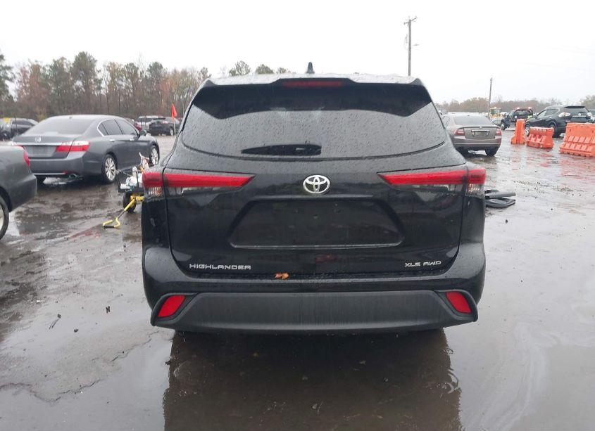 Photo 17 of 2020 Toyota Highlander XLE (VIN 5TDHZRBH4LS509560)