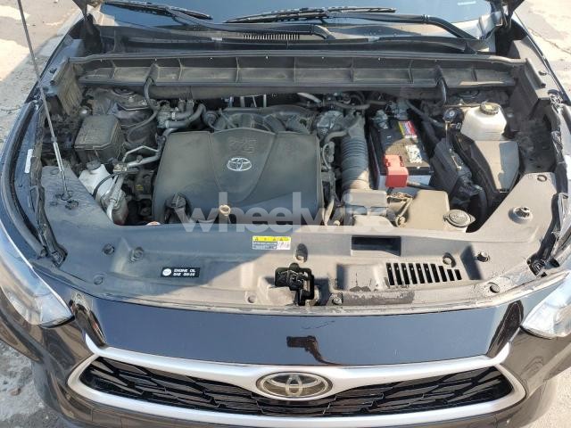 Photo 14 of 2022 TOYOTA HIGHLANDER XLE (VIN 5TDHZRBH6NS183053)