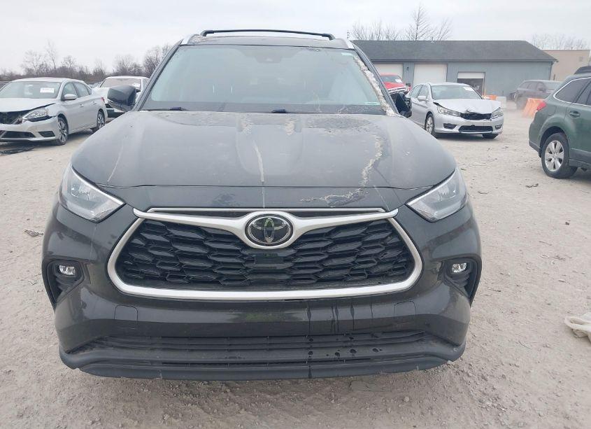 Photo 12 of 2020 Toyota Highlander XLE (VIN 5TDHZRBH7LS037600)