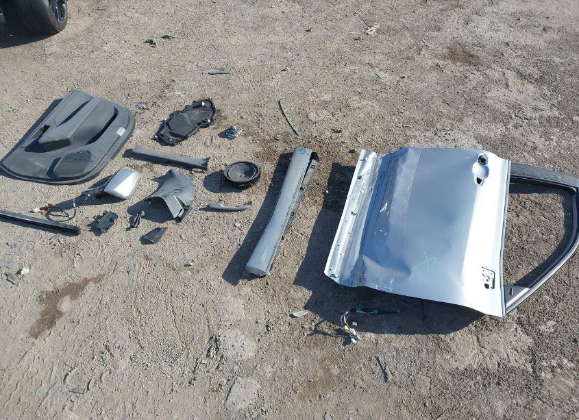 Photo 12 of 2020 Toyota Highlander XLE (VIN 5TDHZRBH7LS051996)