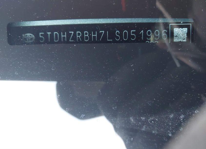 Photo 9 of 2020 Toyota Highlander XLE (VIN 5TDHZRBH7LS051996)