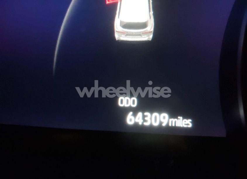 Photo 14 of 2020 Toyota Highlander XLE (VIN 5TDHZRBH8LS004783)