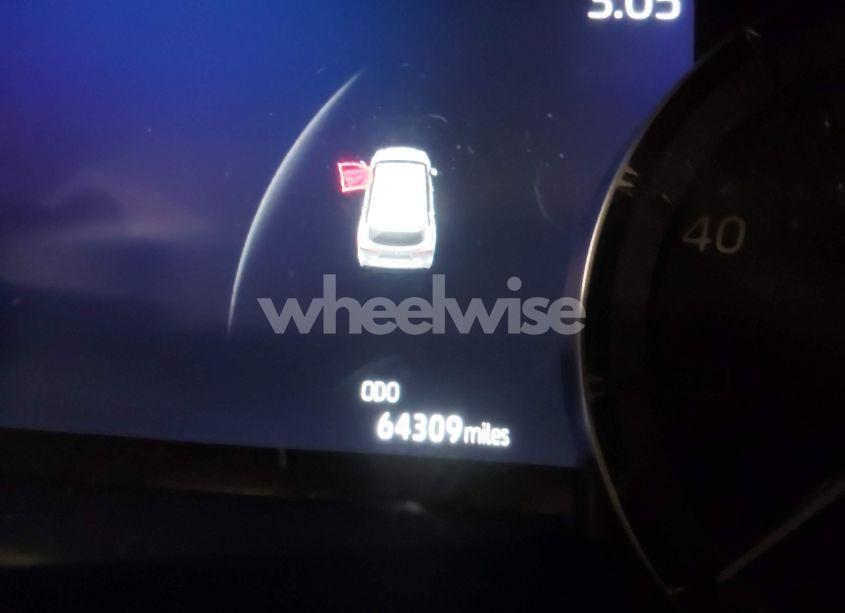 Photo 7 of 2020 Toyota Highlander XLE (VIN 5TDHZRBH8LS004783)