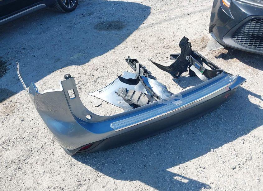 Photo 12 of 2020 Toyota Highlander XLE (VIN 5TDHZRBH9LS025884)