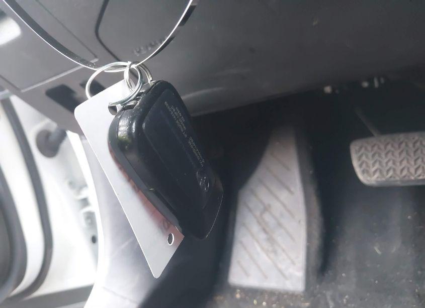 Photo 11 of 2020 Toyota Highlander XLE (VIN 5TDHZRBH9LS509442)