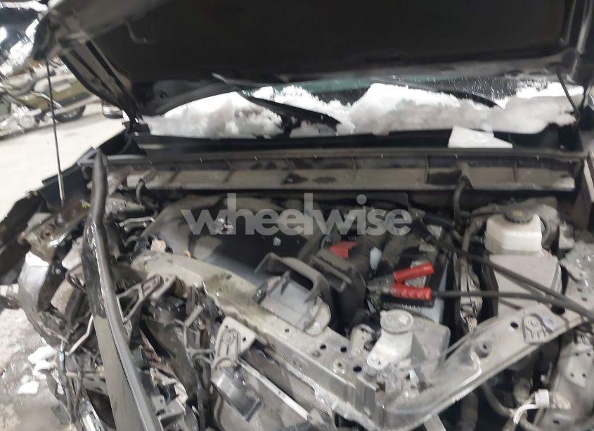 Photo 10 of 2021 Toyota Highlander XLE (VIN 5TDHZRBHXMS144593)