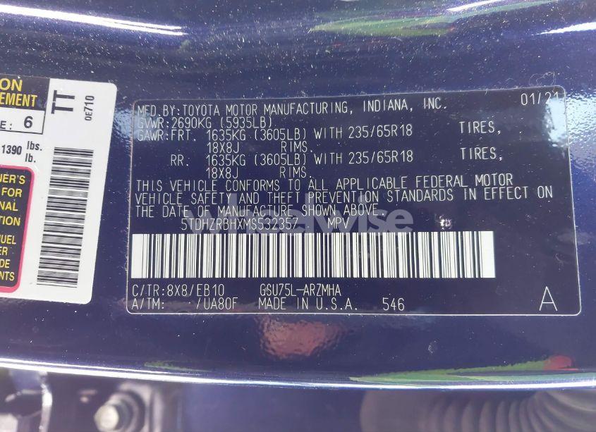 Photo 9 of 2021 Toyota Highlander XLE (VIN 5TDHZRBHXMS532357)