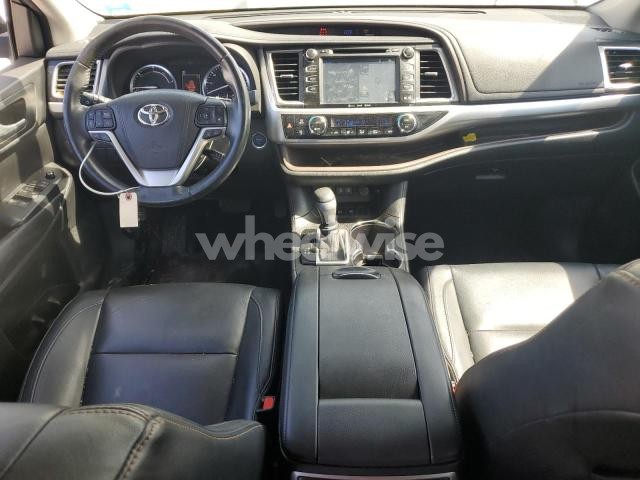 Photo 4 of 2017 TOYOTA HIGHLANDER HYBRID (VIN 5TDJGRFH1HS028335)