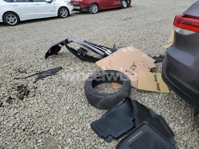 2019 TOYOTA HIGHLANDER HYBRID (VIN 5TDJGRFH1KS060743) main photo