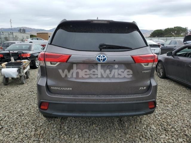 Photo 9 of 2019 TOYOTA HIGHLANDER HYBRID (VIN 5TDJGRFH1KS060743)
