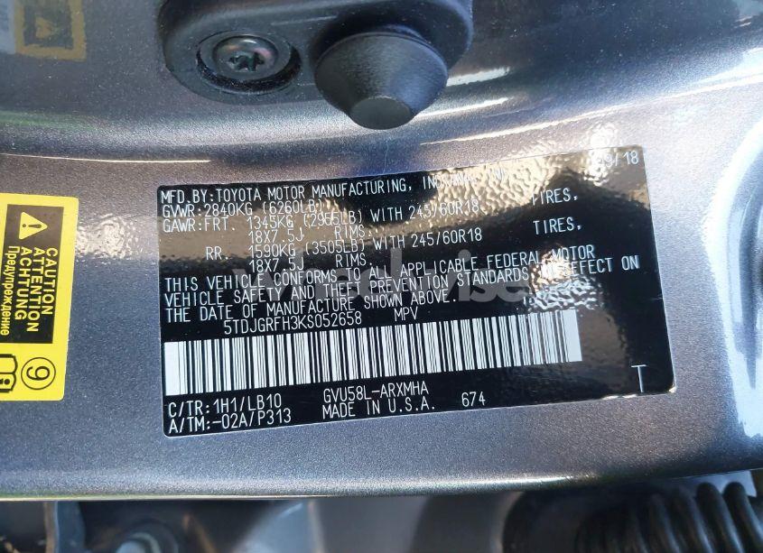 Photo 9 of 2019 Toyota Highlander HYBRID XLE (VIN 5TDJGRFH3KS052658)