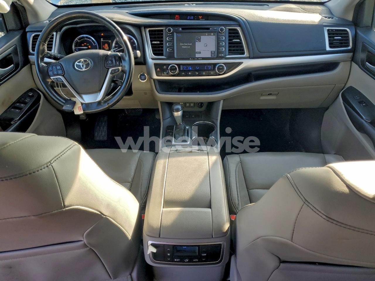 Photo 8 of 2018 TOYOTA HIGHLANDER HYBRID (VIN 5TDJGRFH5JS038291)