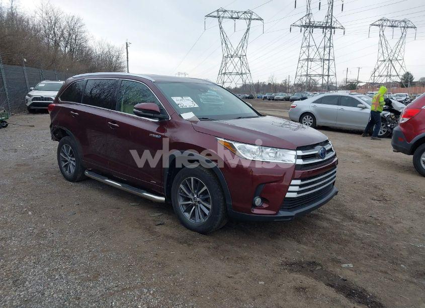 2017 Toyota Highlander HYBRID XLE (VIN 5TDJGRFH6HS030792) main photo