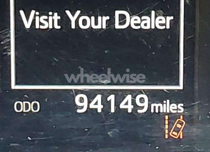 Photo 15 of 2017 Toyota Highlander HYBRID XLE (VIN 5TDJGRFH6HS030792)