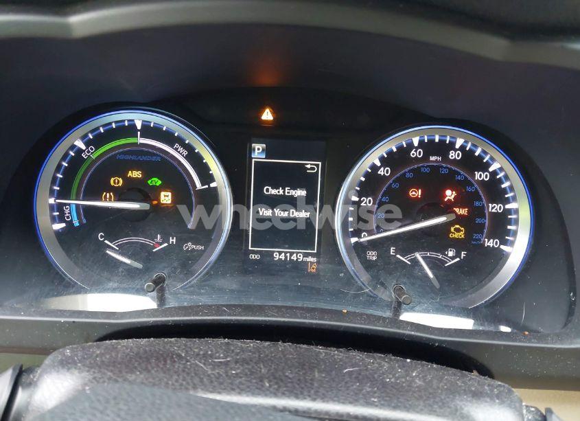 Photo 7 of 2017 Toyota Highlander HYBRID XLE (VIN 5TDJGRFH6HS030792)