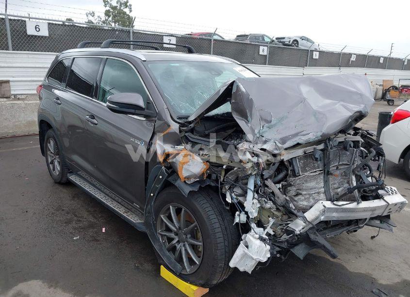 2018 Toyota Highlander HYBRID XLE (VIN 5TDJGRFH6JS047582) main photo