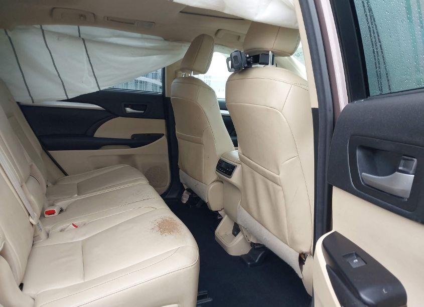 Photo 8 of 2017 Toyota Highlander HYBRID XLE (VIN 5TDJGRFH7HS035192)