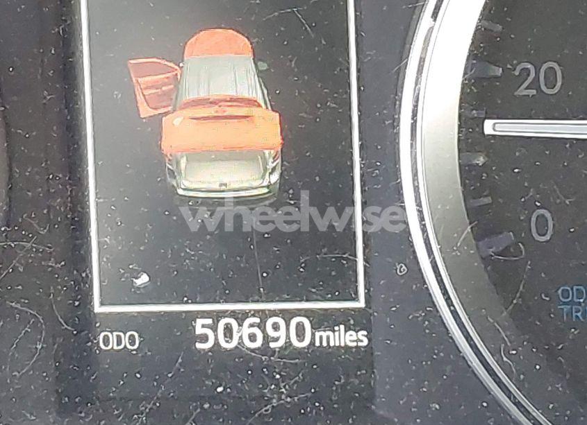 Photo 15 of 2019 Toyota Highlander HYBRID XLE (VIN 5TDJGRFH8KS068239)