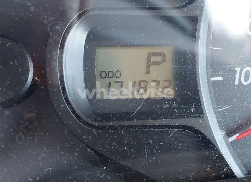 Photo 14 of 2011 Toyota Sienna LE (VIN 5TDJK3DC0BS019829)