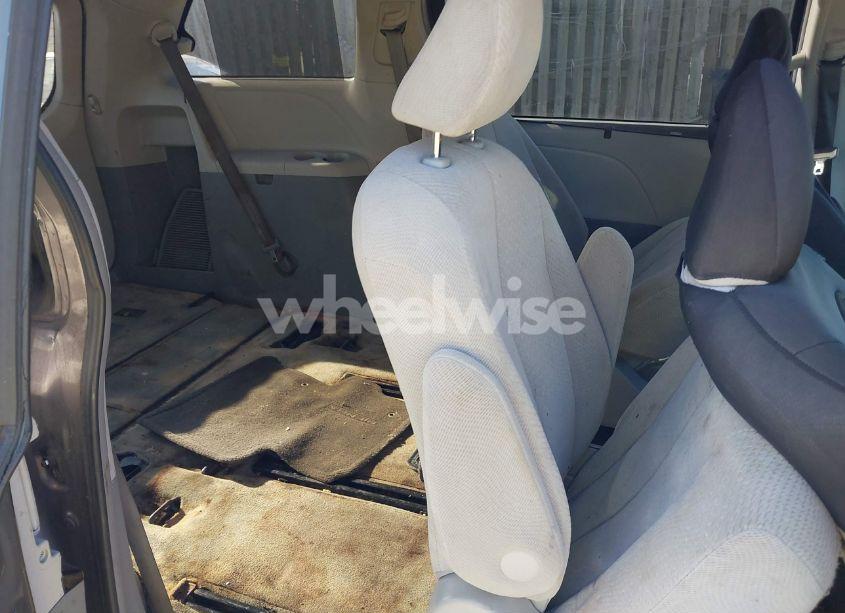 Photo 8 of 2012 Toyota Sienna LE 7 PASSENGER (VIN 5TDJK3DC0CS030265)