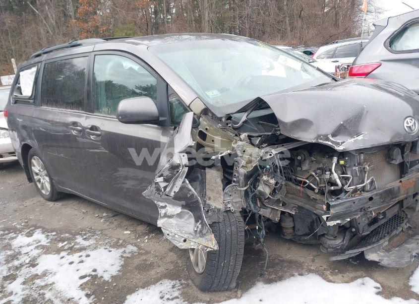 Photo 13 of 2012 Toyota Sienna LE 7 PASSENGER (VIN 5TDJK3DC0CS036146)