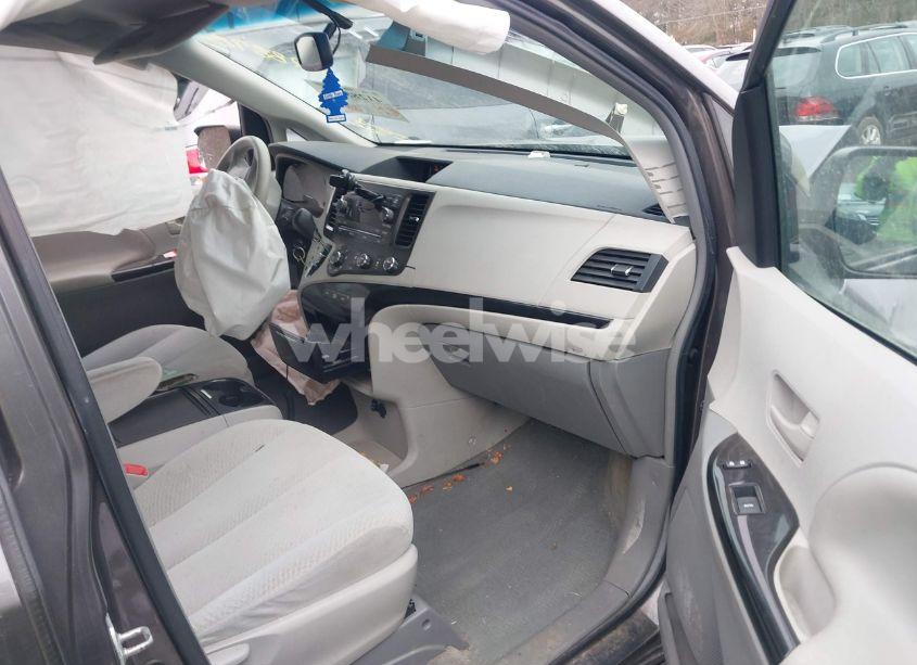 Photo 5 of 2012 Toyota Sienna LE 7 PASSENGER (VIN 5TDJK3DC0CS036146)