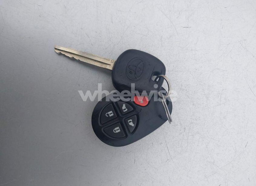 Photo 11 of 2012 Toyota Sienna LE 7 PASSENGER (VIN 5TDJK3DC0CS037281)