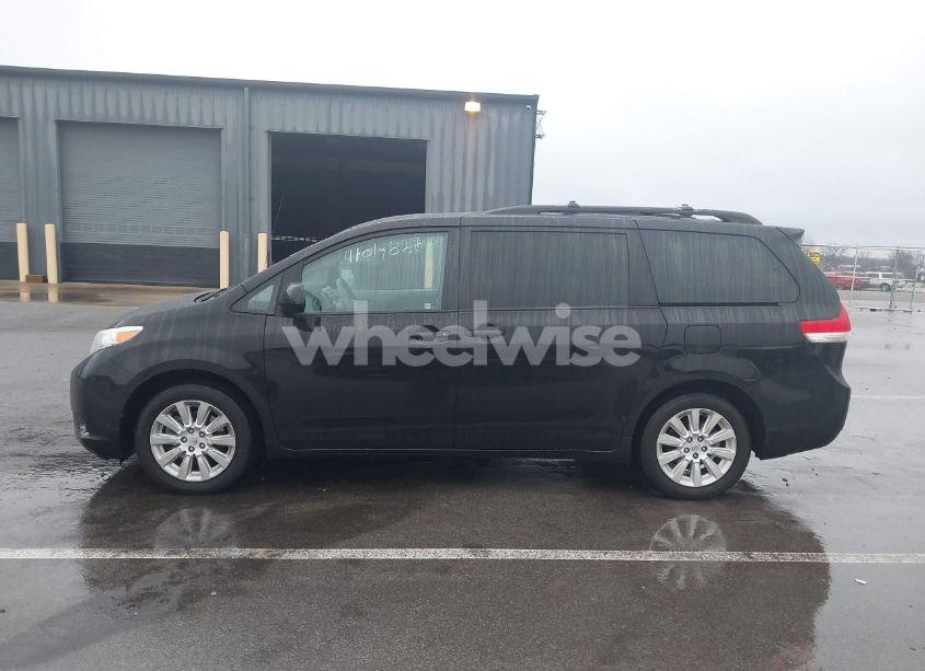 Photo 14 of 2012 Toyota Sienna LE 7 PASSENGER (VIN 5TDJK3DC0CS037281)