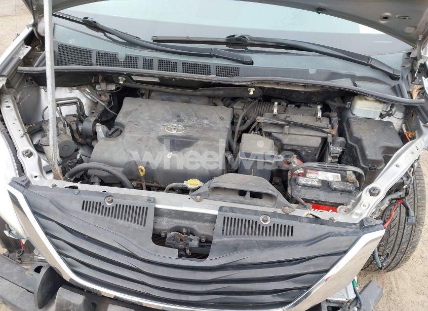 Photo 10 of 2012 Toyota Sienna LE 7 PASSENGER (VIN 5TDJK3DC0CS046420)