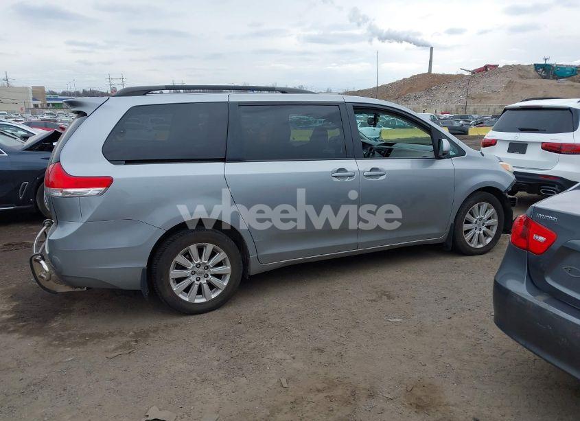 Photo 13 of 2012 Toyota Sienna LE 7 PASSENGER (VIN 5TDJK3DC0CS046420)