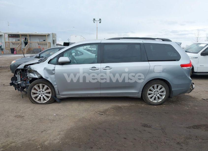 Photo 14 of 2012 Toyota Sienna LE 7 PASSENGER (VIN 5TDJK3DC0CS046420)