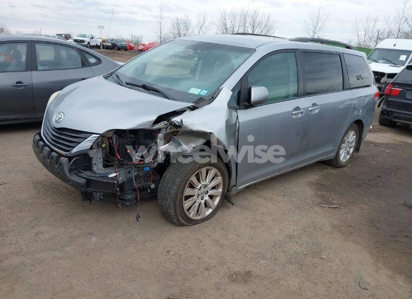 Photo 2 of 2012 Toyota Sienna LE 7 PASSENGER (VIN 5TDJK3DC0CS046420)
