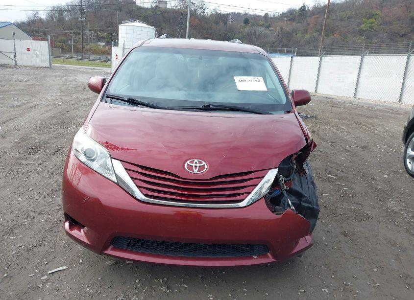 Photo 13 of 2015 Toyota Sienna LE 7 PASSENGER (VIN 5TDJK3DC0FS097288)