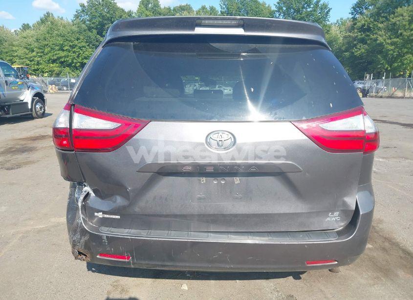 Photo 17 of 2015 Toyota Sienna LE 7 PASSENGER (VIN 5TDJK3DC0FS128006)