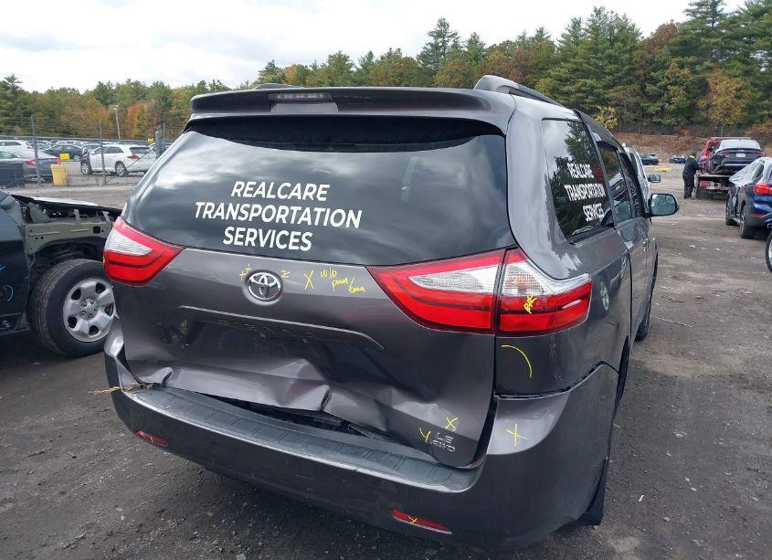 Photo 16 of 2016 Toyota Sienna LE 7 PASSENGER (VIN 5TDJK3DC1GS140084)