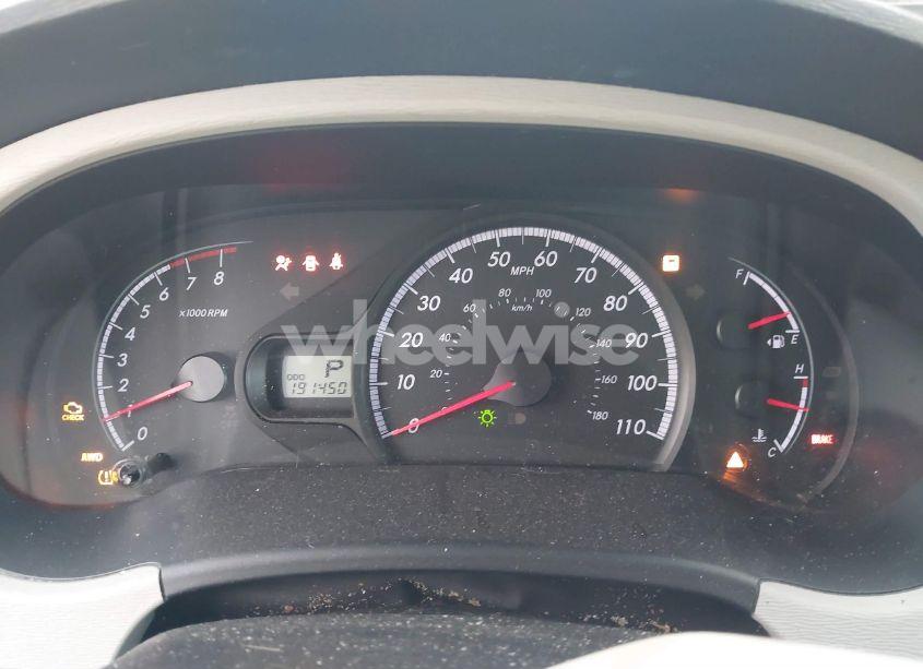 Photo 7 of 2011 Toyota Sienna LE (VIN 5TDJK3DC2BS001395)