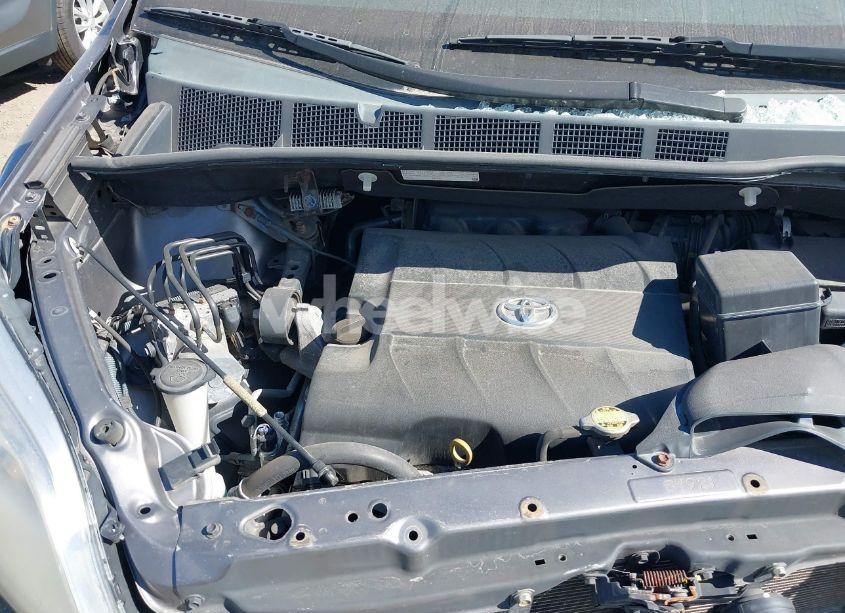 Photo 10 of 2011 Toyota Sienna LE (VIN 5TDJK3DC2BS004264)