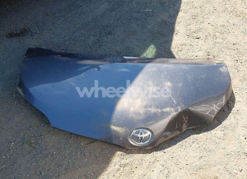 Photo 12 of 2011 Toyota Sienna LE (VIN 5TDJK3DC2BS004264)