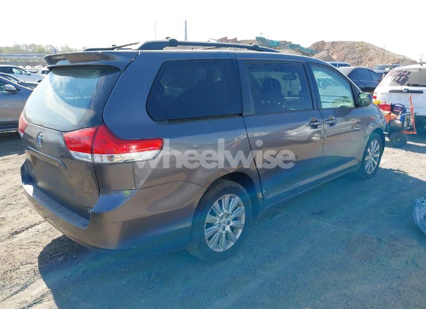 Photo 4 of 2011 Toyota Sienna LE (VIN 5TDJK3DC2BS004264)