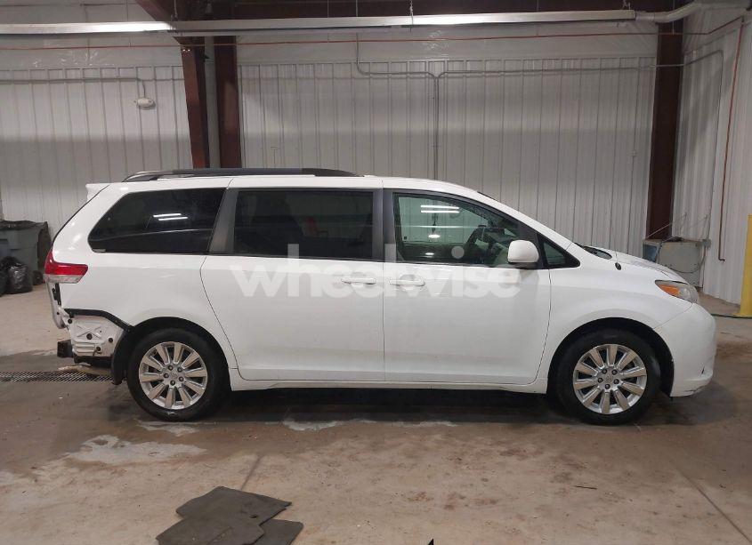 Photo 14 of 2013 Toyota Sienna LE 7 PASSENGER (VIN 5TDJK3DC2DS049479)