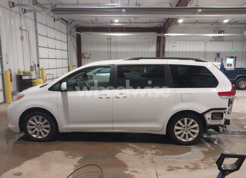 Photo 15 of 2013 Toyota Sienna LE 7 PASSENGER (VIN 5TDJK3DC2DS049479)