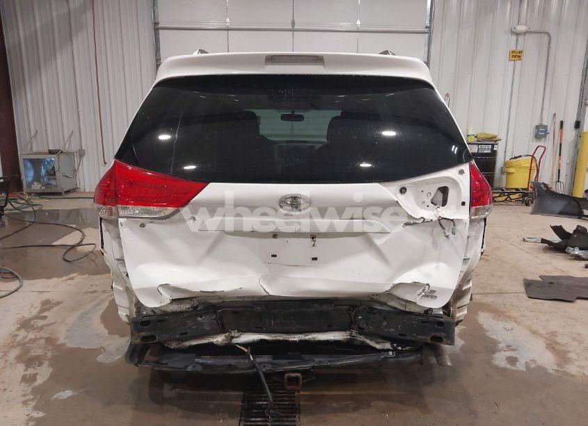 Photo 17 of 2013 Toyota Sienna LE 7 PASSENGER (VIN 5TDJK3DC2DS049479)