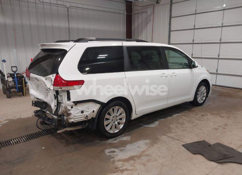 Photo 4 of 2013 Toyota Sienna LE 7 PASSENGER (VIN 5TDJK3DC2DS049479)