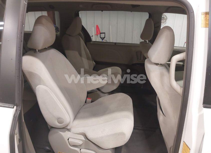 Photo 8 of 2013 Toyota Sienna LE 7 PASSENGER (VIN 5TDJK3DC2DS049479)