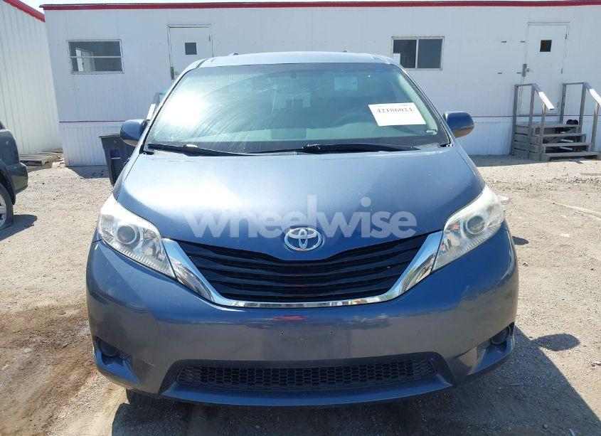 Photo 12 of 2013 Toyota Sienna LE 7 PASSENGER (VIN 5TDJK3DC2DS061888)