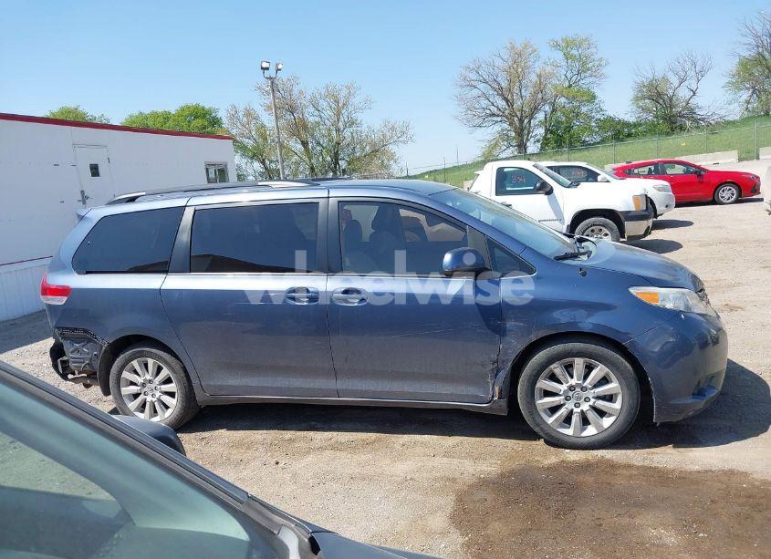 Photo 13 of 2013 Toyota Sienna LE 7 PASSENGER (VIN 5TDJK3DC2DS061888)