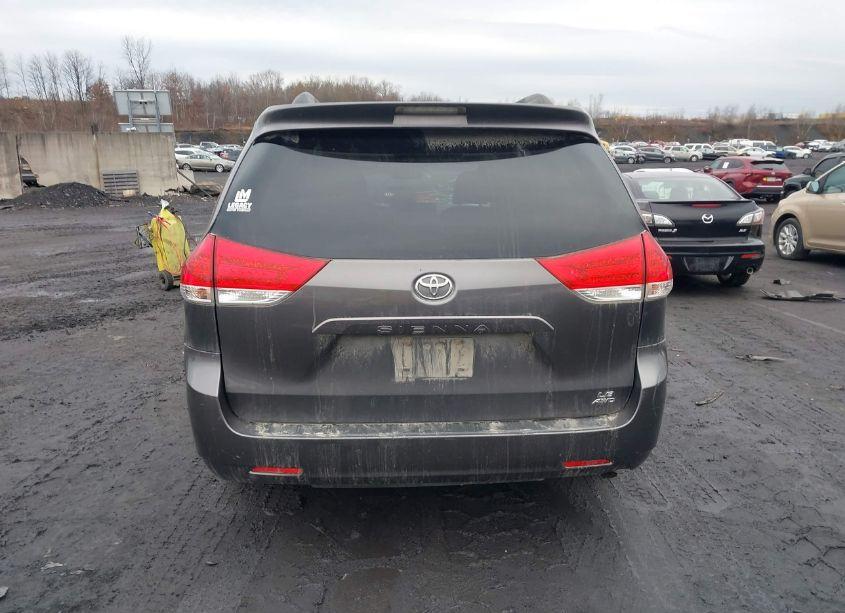 Photo 16 of 2012 Toyota Sienna LE 7 PASSENGER (VIN 5TDJK3DC3CS030731)