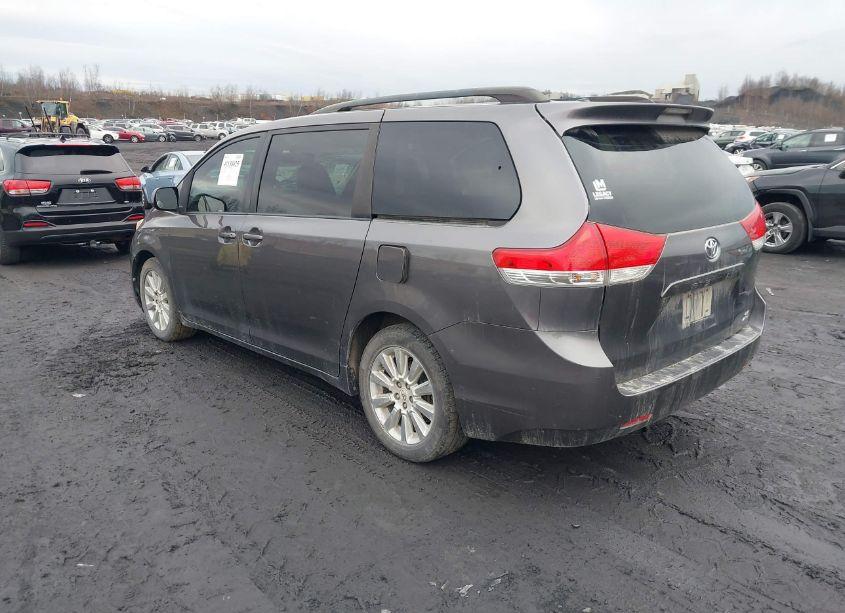 Photo 3 of 2012 Toyota Sienna LE 7 PASSENGER (VIN 5TDJK3DC3CS030731)