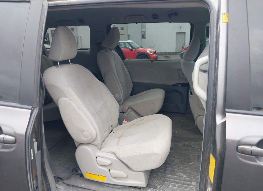 Photo 8 of 2012 Toyota Sienna LE 7 PASSENGER (VIN 5TDJK3DC3CS030731)